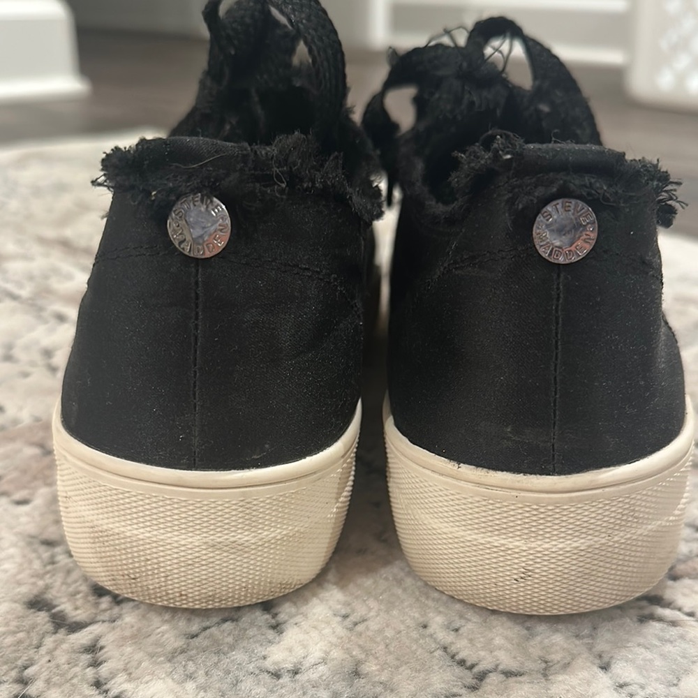 Steve Madden Greyla Black Satin Platform Sneakers, good condition - Picture 2 of 4